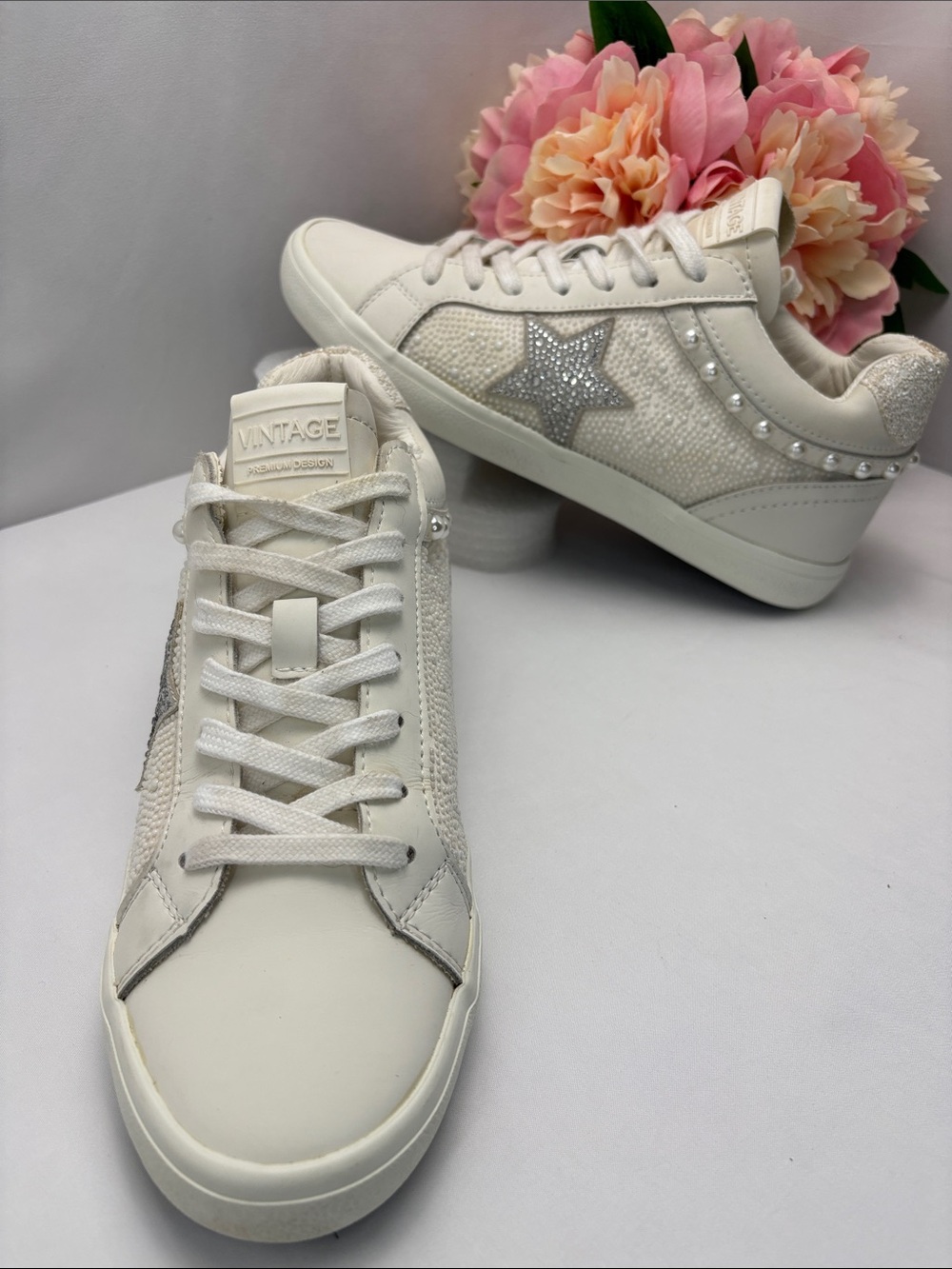 Vintage Havana Perscilla Womens 11 White Sneakers Silver Star & Pearl Accents705